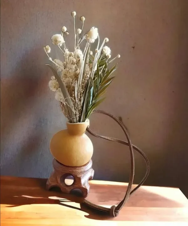 White-Dried-Flower-Vase